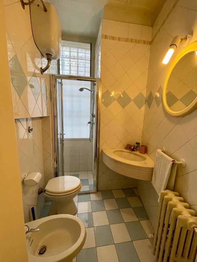 4 Balconi Rooms- Dimora Arditi B&B Lecce Eksteriør billede