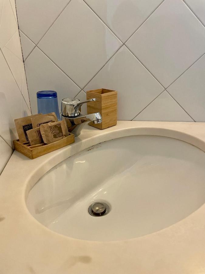 4 Balconi Rooms- Dimora Arditi B&B Lecce Eksteriør billede