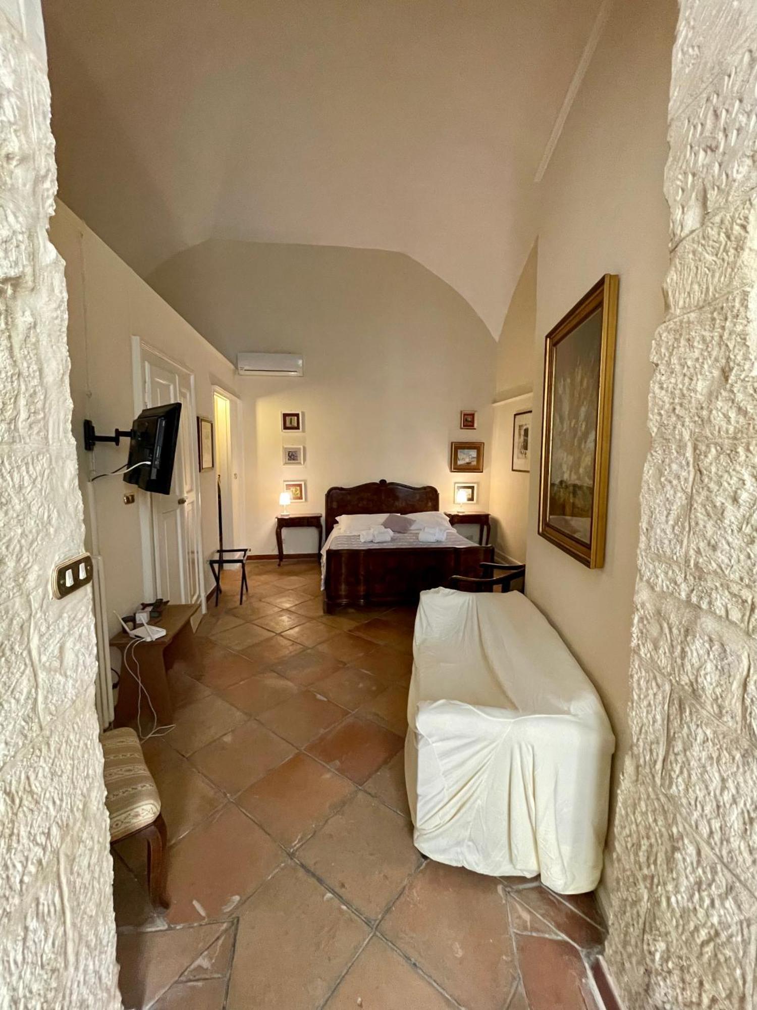 4 Balconi Rooms- Dimora Arditi B&B Lecce Eksteriør billede
